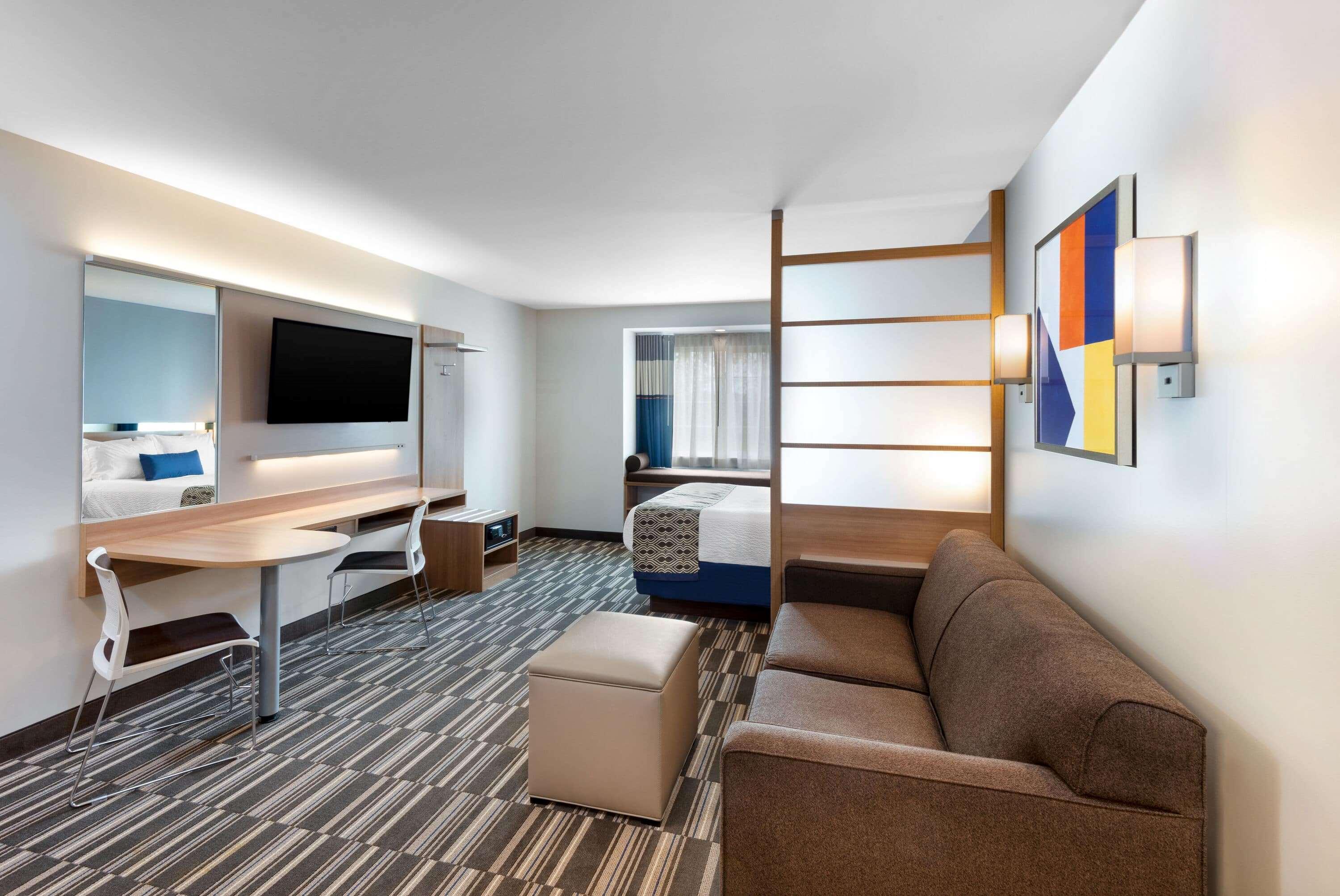 Microtel Inn & Suites By Wyndham Farmington Exteriör bild