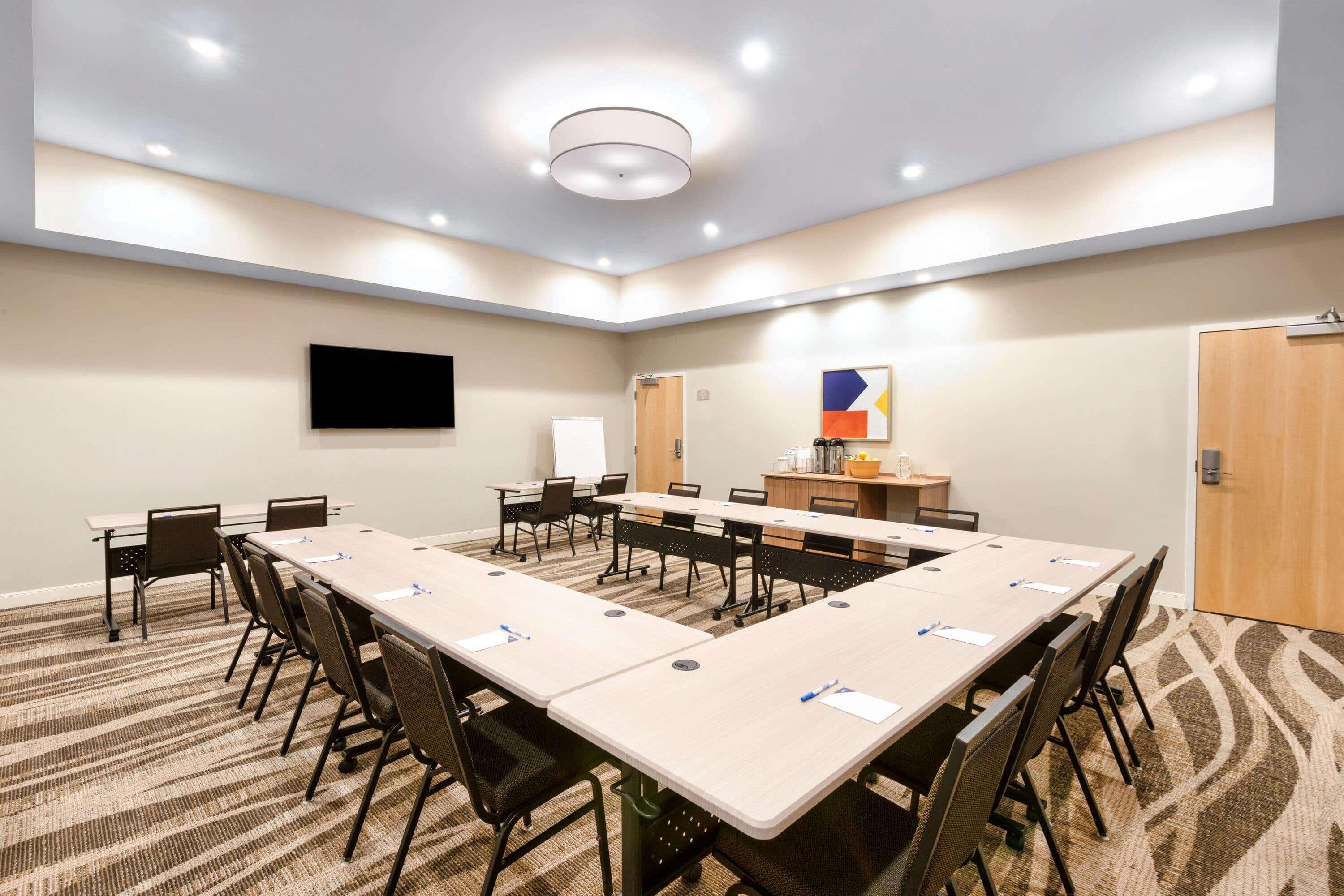 Microtel Inn & Suites By Wyndham Farmington Exteriör bild
