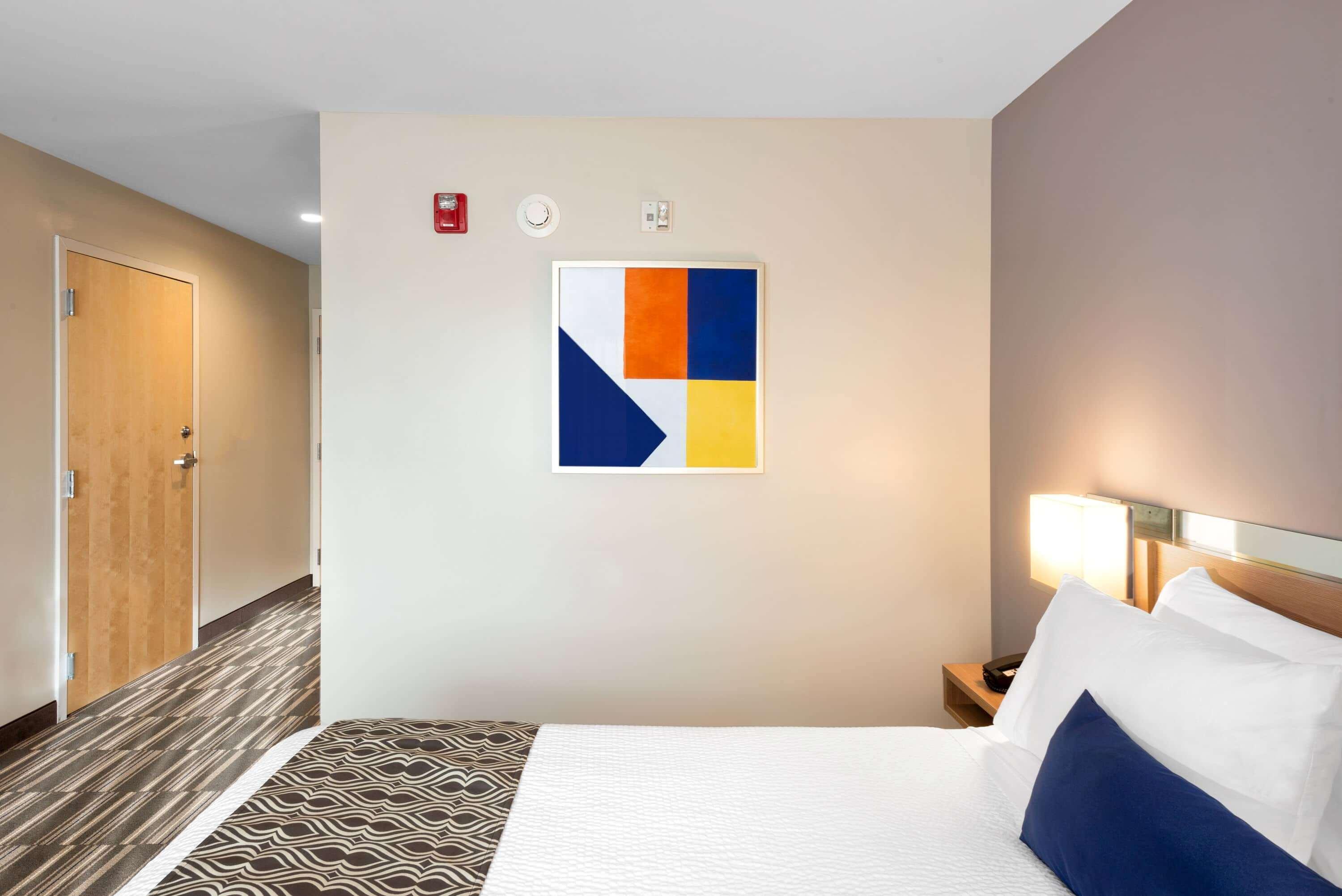 Microtel Inn & Suites By Wyndham Farmington Exteriör bild